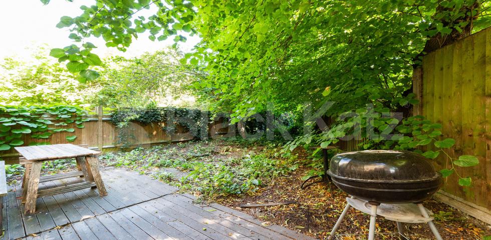 			4 BED GARDEN FLAT, 4 Bedroom, 1 bath, 1 reception Flat			 Digby Cresent, Finsbury park / Arsenal